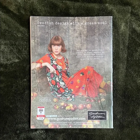 The New Yorker Magazine August 23 2021 - Picture 2 of 2